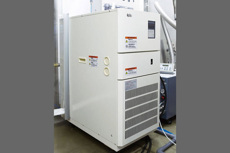 真空蒸着装置の冷却