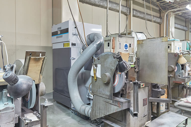 ワーク研磨時に出る粉塵の捕集